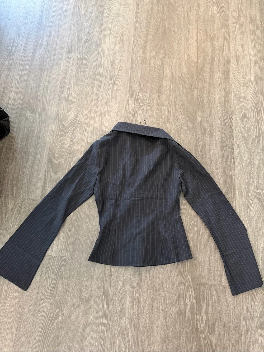 Anni Pinstripe Shirt - Picture 4 of 5
